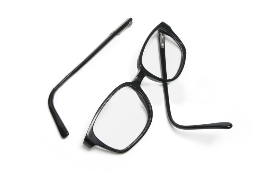eyeglasses repair service