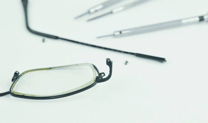 eyeglasses repair calgary